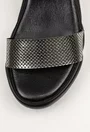 Sandale negre din piele naturala cu bareta argintie