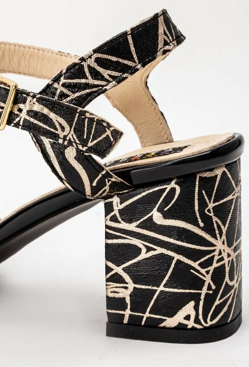 Sandale negre din piele naturala cu imprimeu auriu Gold