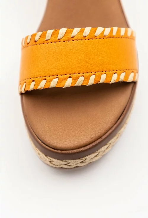 Sandale nuanta galben mustar din piele naturala cu platforma