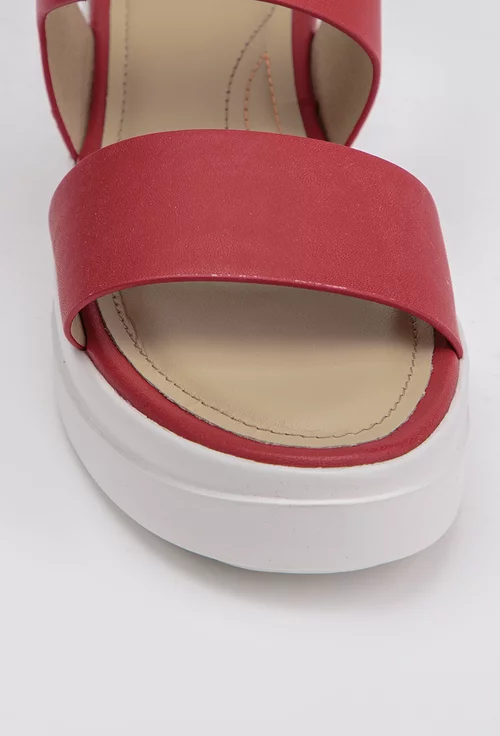 Sandale rosii din piele cu prindere velcro