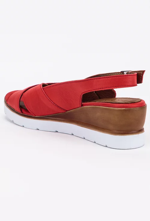Sandale rosii din piele cu talpa confortabila