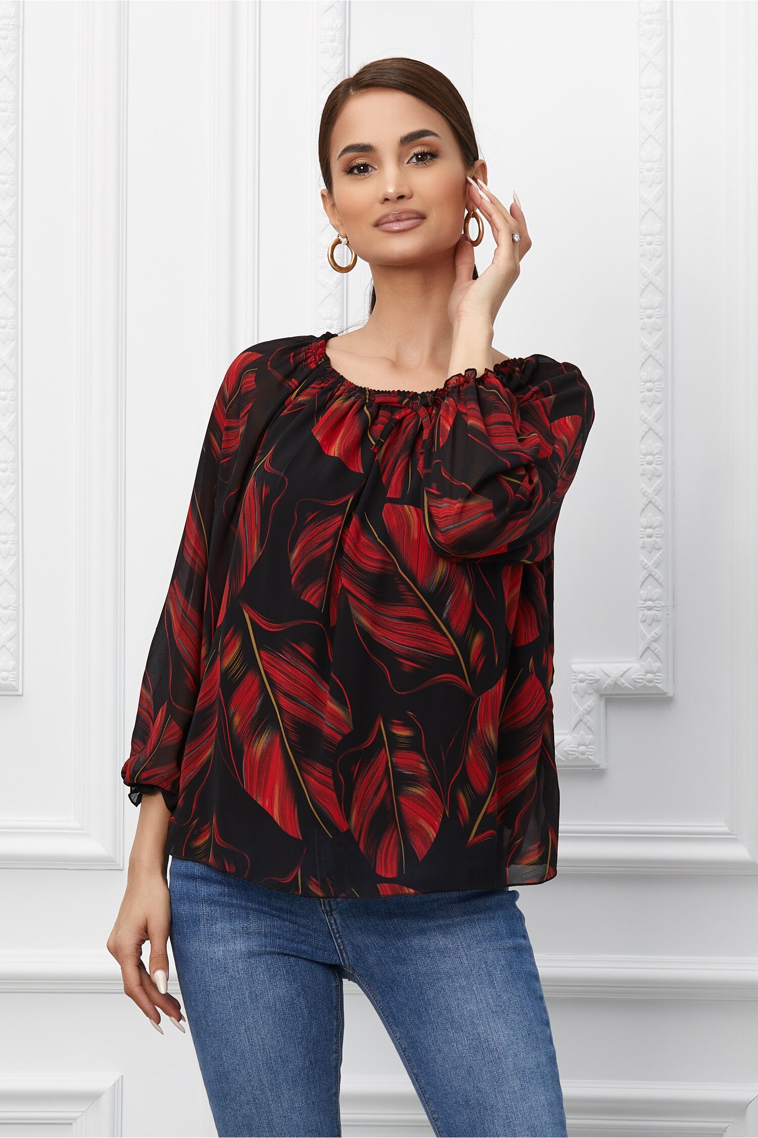 Bluza alina neagra cu imprimeu rosu
