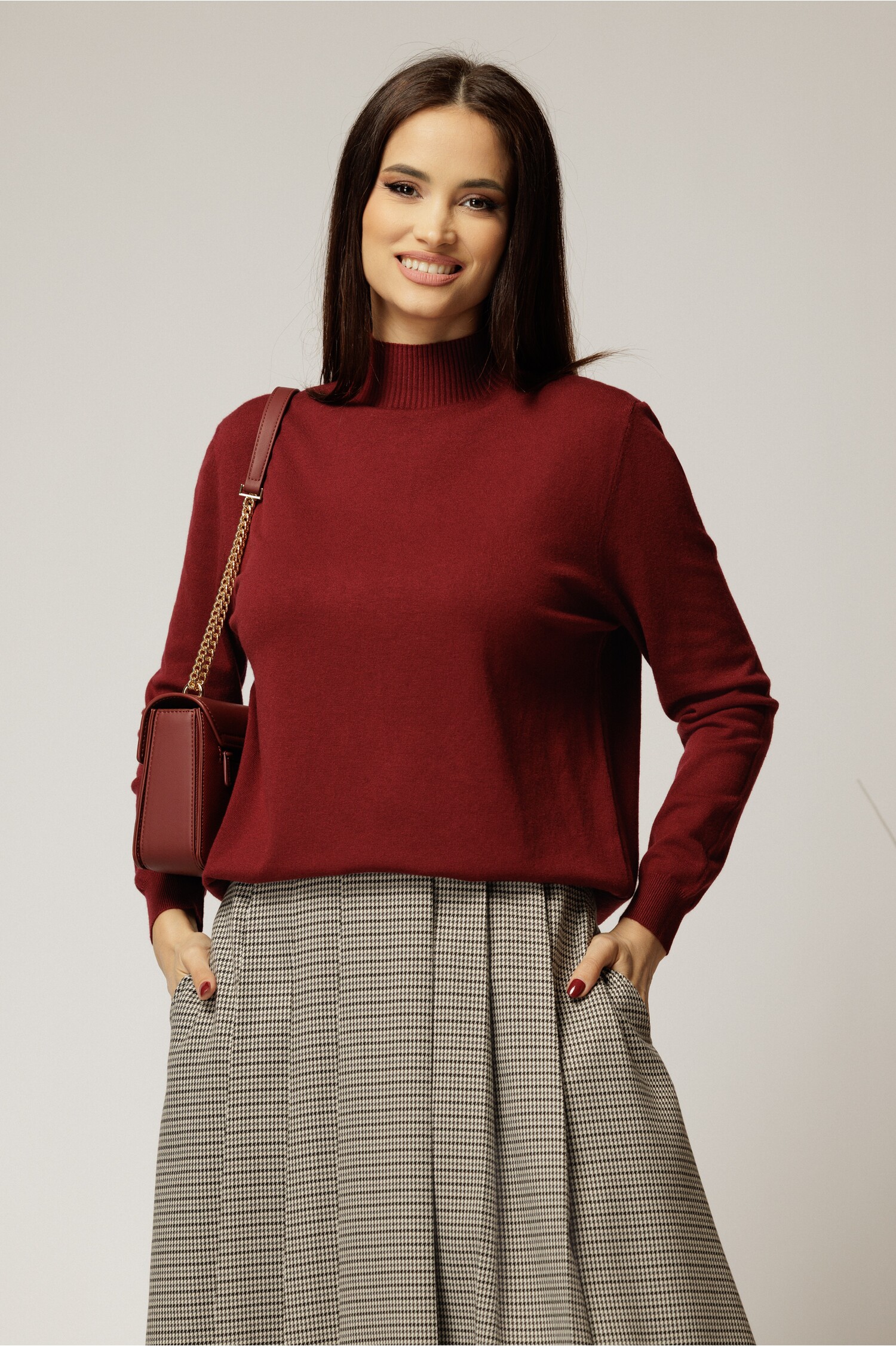 Bluza bordo din tricot cu maneca lunga si croi lejer