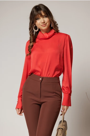 Bluza dama corai cu guler tip barcuta din voal si croi lejer