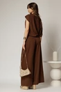 Bluza dama maro cu croi lejer si brosa fixa la decolteu, 2, dyfashion.ro