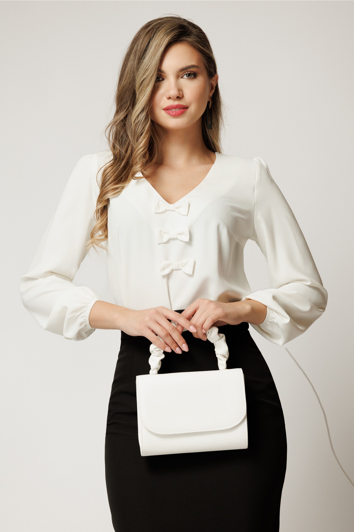 Bluza DY Fashion alba office din voal plin cu funde pe bust