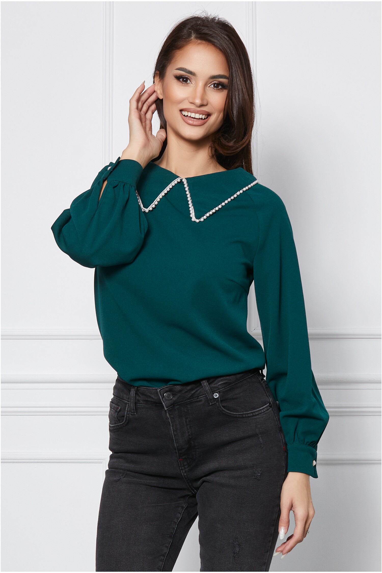 Bluza Dy Fashion verde cu guler accesorizat