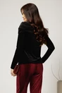 Bluza eleganta din catifea neagra cu brosa la decolteu, 2, dyfashion.ro
