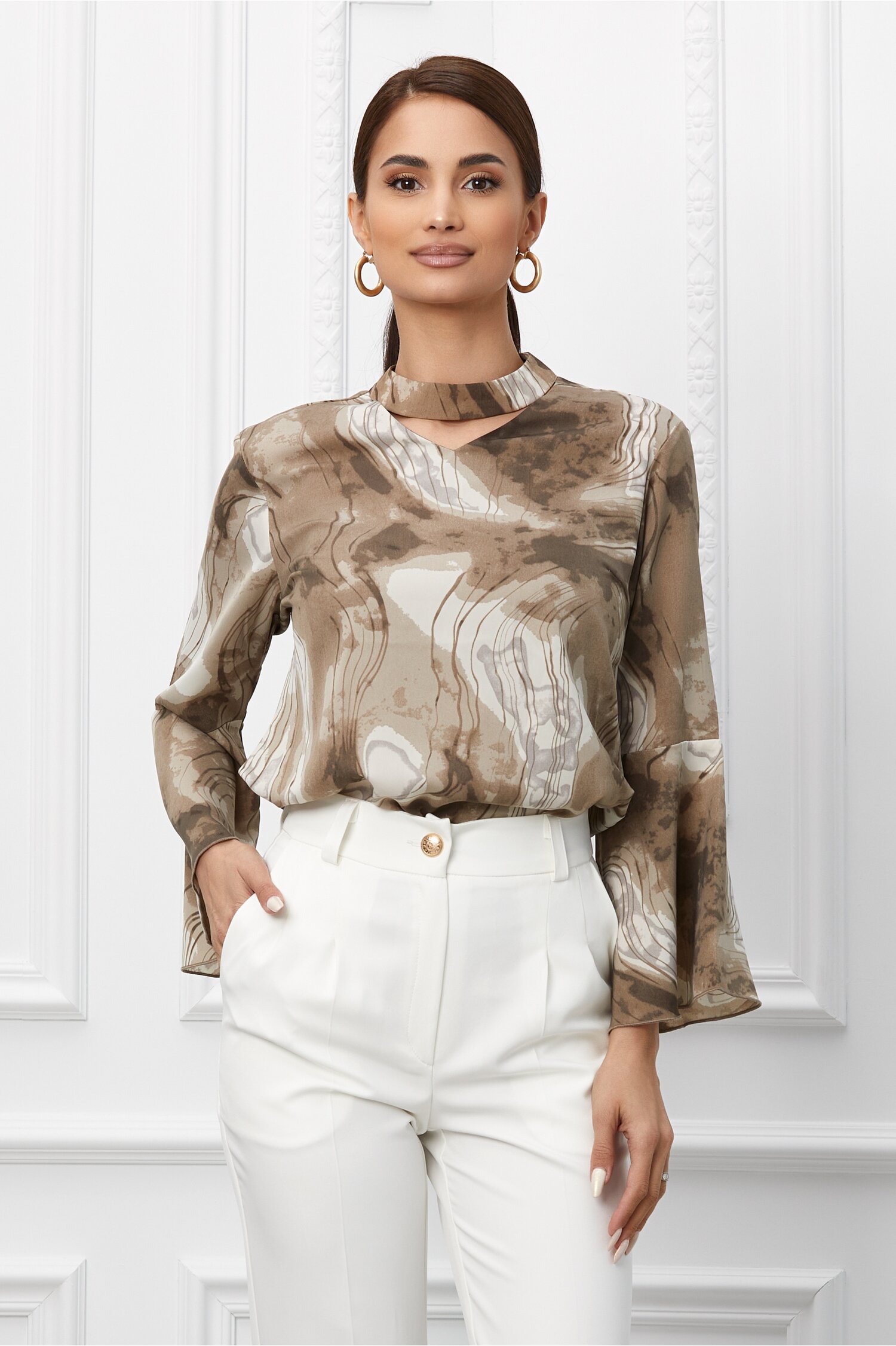 Bluza flori beige cu imprimeu si maneci tip clopot