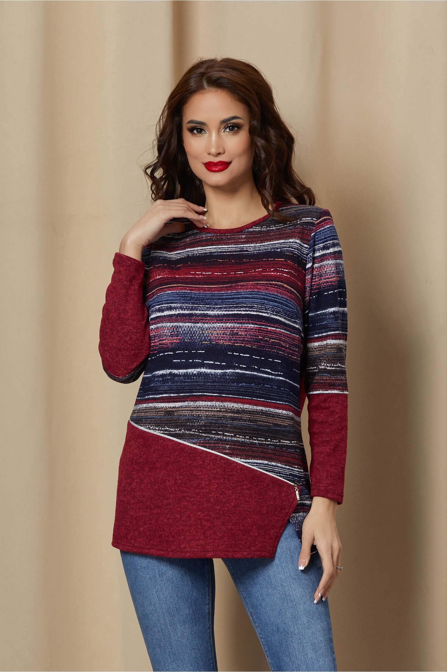 Bluza kami bordo cu imprimeuri bleumarin