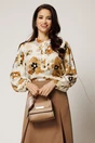 Bluza lejera alba din viscoza cu flori maro si nasturi pe bust, 1, dyfashion.ro