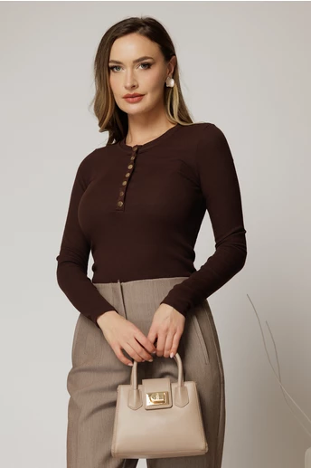 Bluza maro din bumbac croi mulat cu maneca lunga