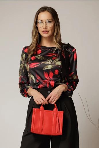 Bluza neagra din satin cu imprimeuri rosii si croi lejer