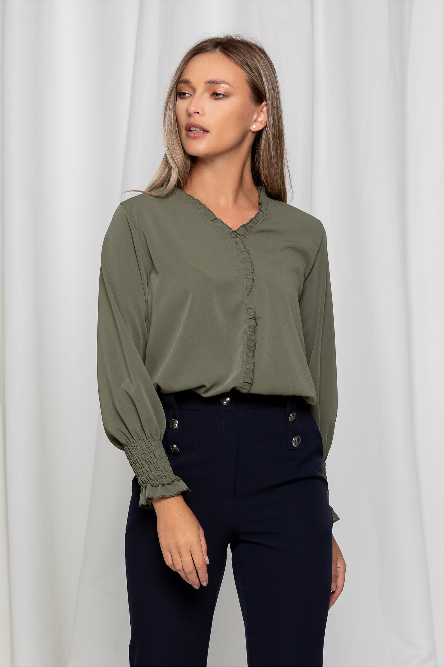 Bluza rachel kaki cu volanase discrete