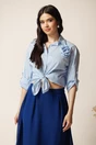Camasa bleu din bumbac lejera cu dungi si floare detasabila, 1, dyfashion.ro