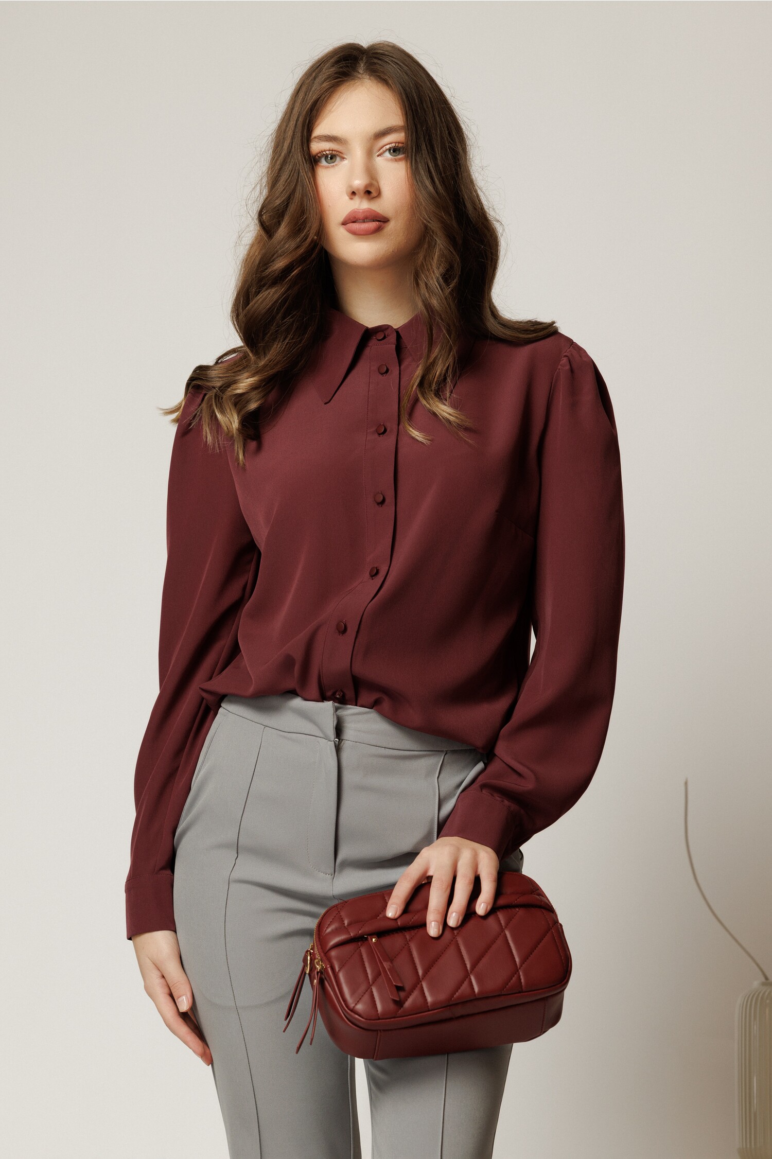 Camasa DY Fashion burgundy cu guler si inchidere cu nasturi