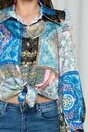 Camasa Sorina albastra cu nasturi argintii si accesoriu gentuta