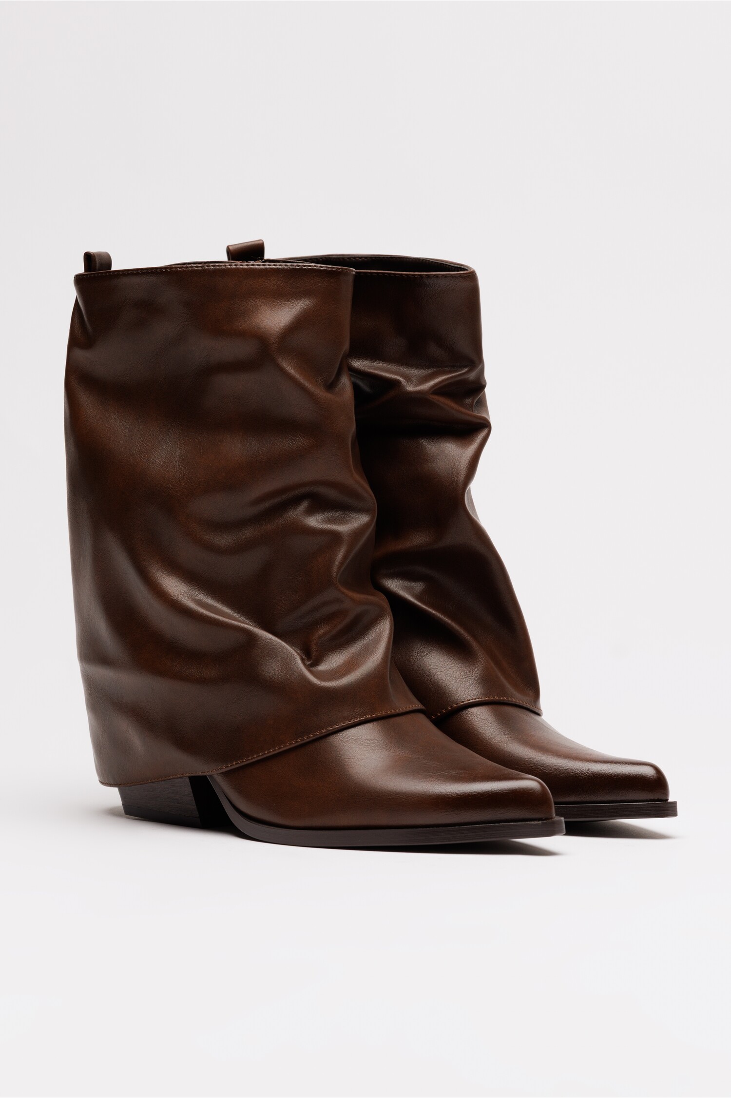 Cizme scurte din piele ecologica maro cu design lejer