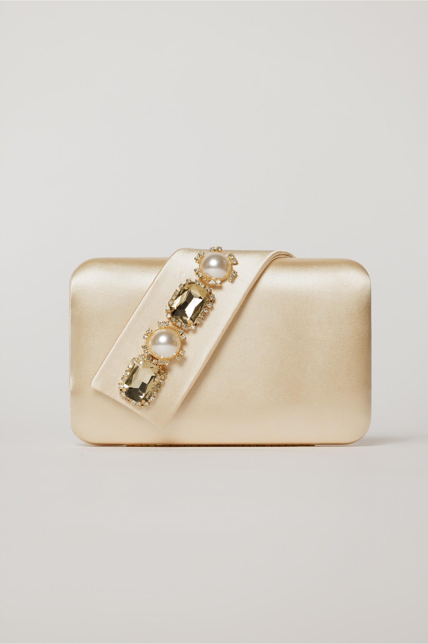 Clutch galben pal elegant din satin cu aplicatii de perle si cristale