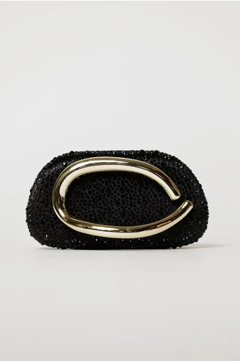 Clutch negru cu design modern stralucitor si maner metalic