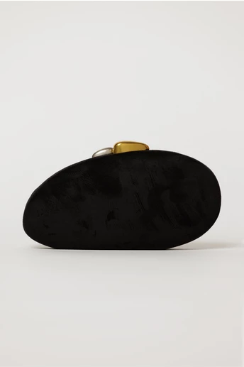 Clutch oval negru din material catifelat