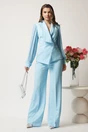 Compleu bleu cu pantaloni evazati si sacou cambrat cu maneci din voal plisat, 1, dyfashion.ro
