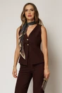 Compleu bordo cu vesta cambrata si pantaloni usor evazati, 3, dyfashion.ro
