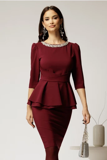 Compleu elegant din stofa bordo cu peplum si strasuri la decolteu