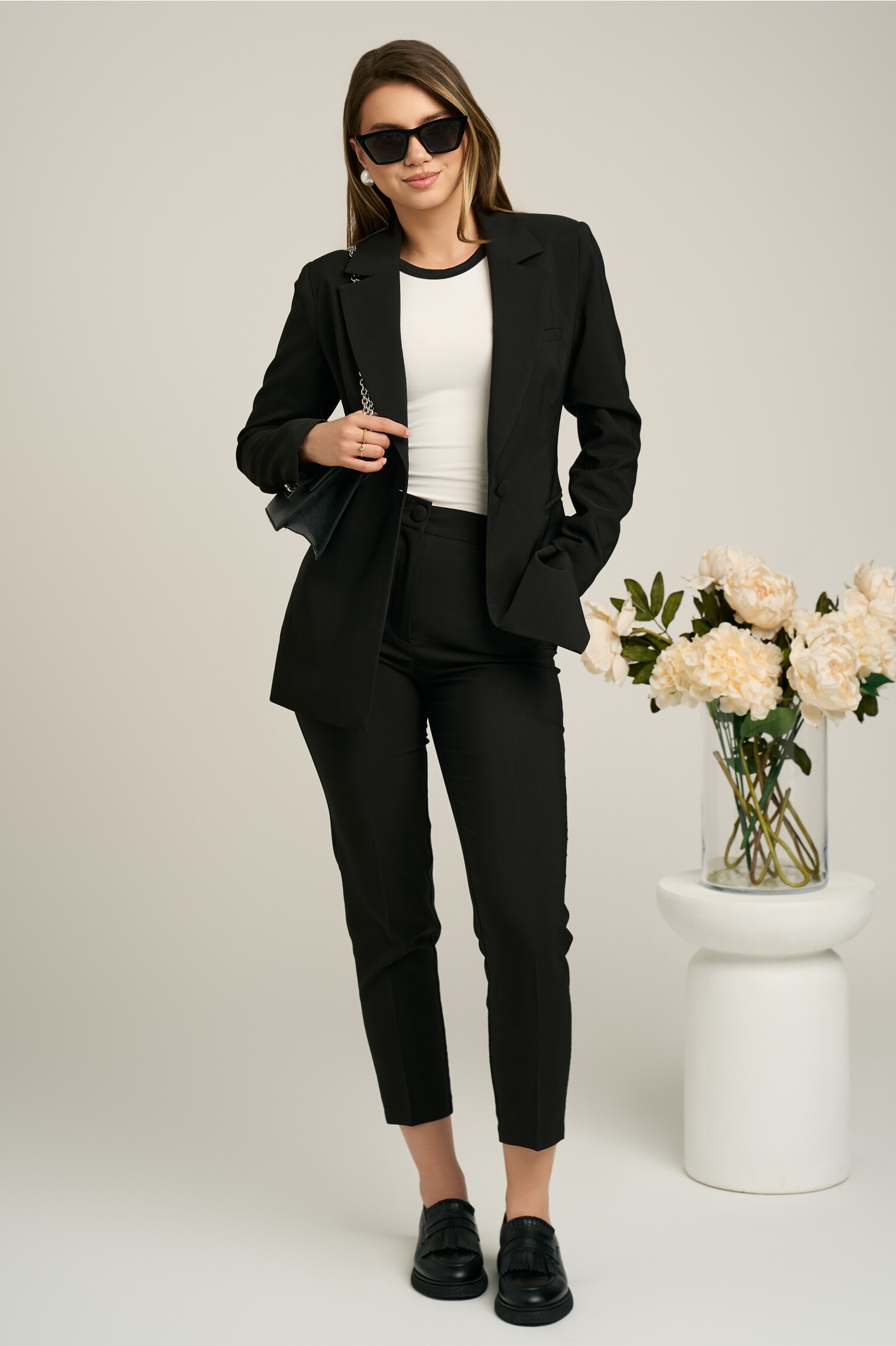 Compleu LaDonna office din stofa negru cu sacou si pantaloni