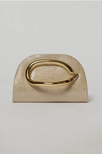 Geanta aurie cu design modern stralucitor si maner metalic