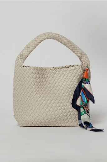 Geanta ivoar din piele ecologica impletita accesorizata cu esarfa