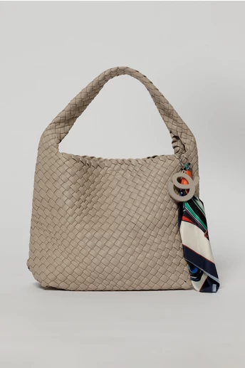 Geanta taupe din piele ecologica impletita accesorizata cu esarfa