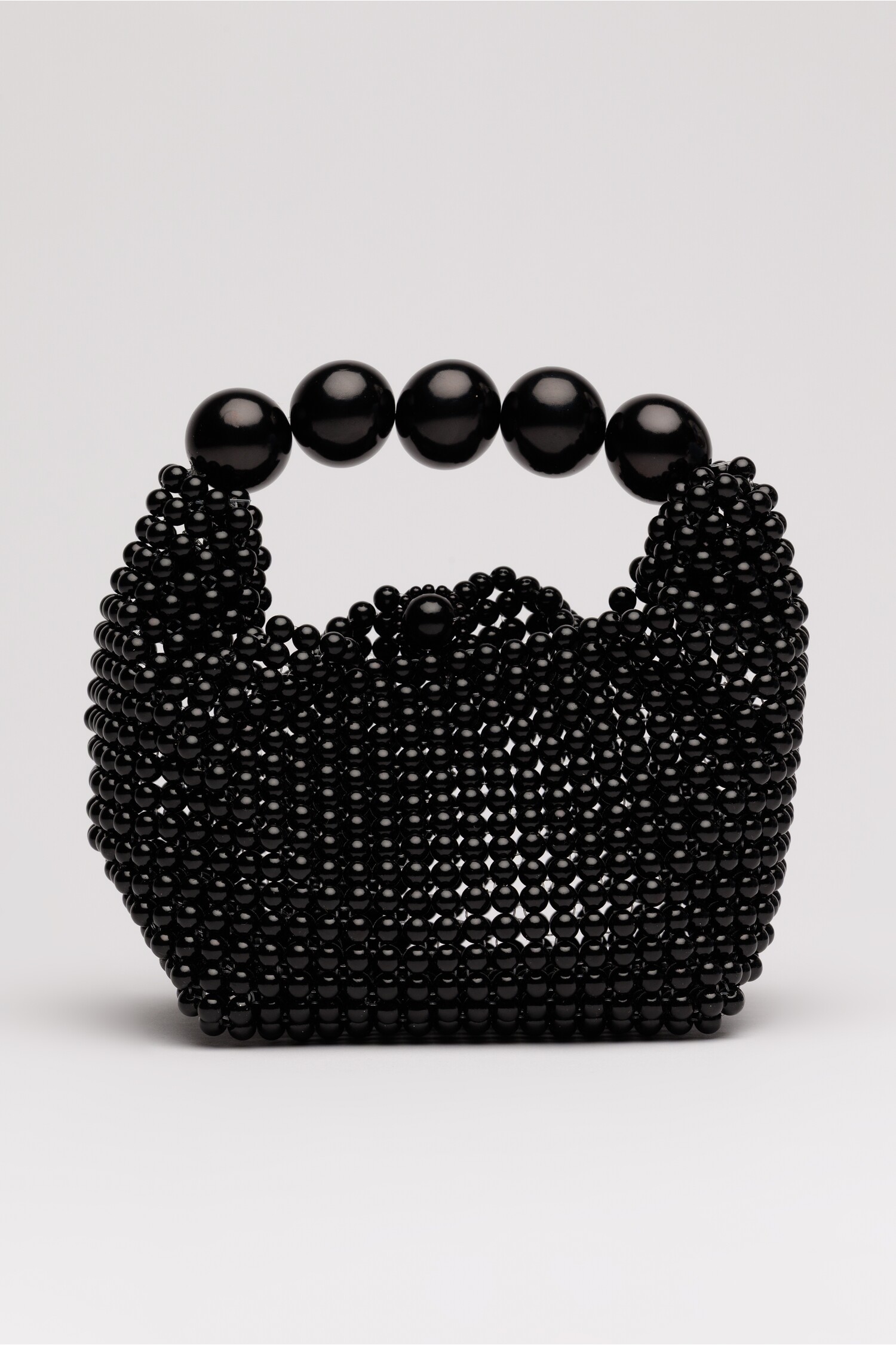 Gentuta din margele negre perlate
