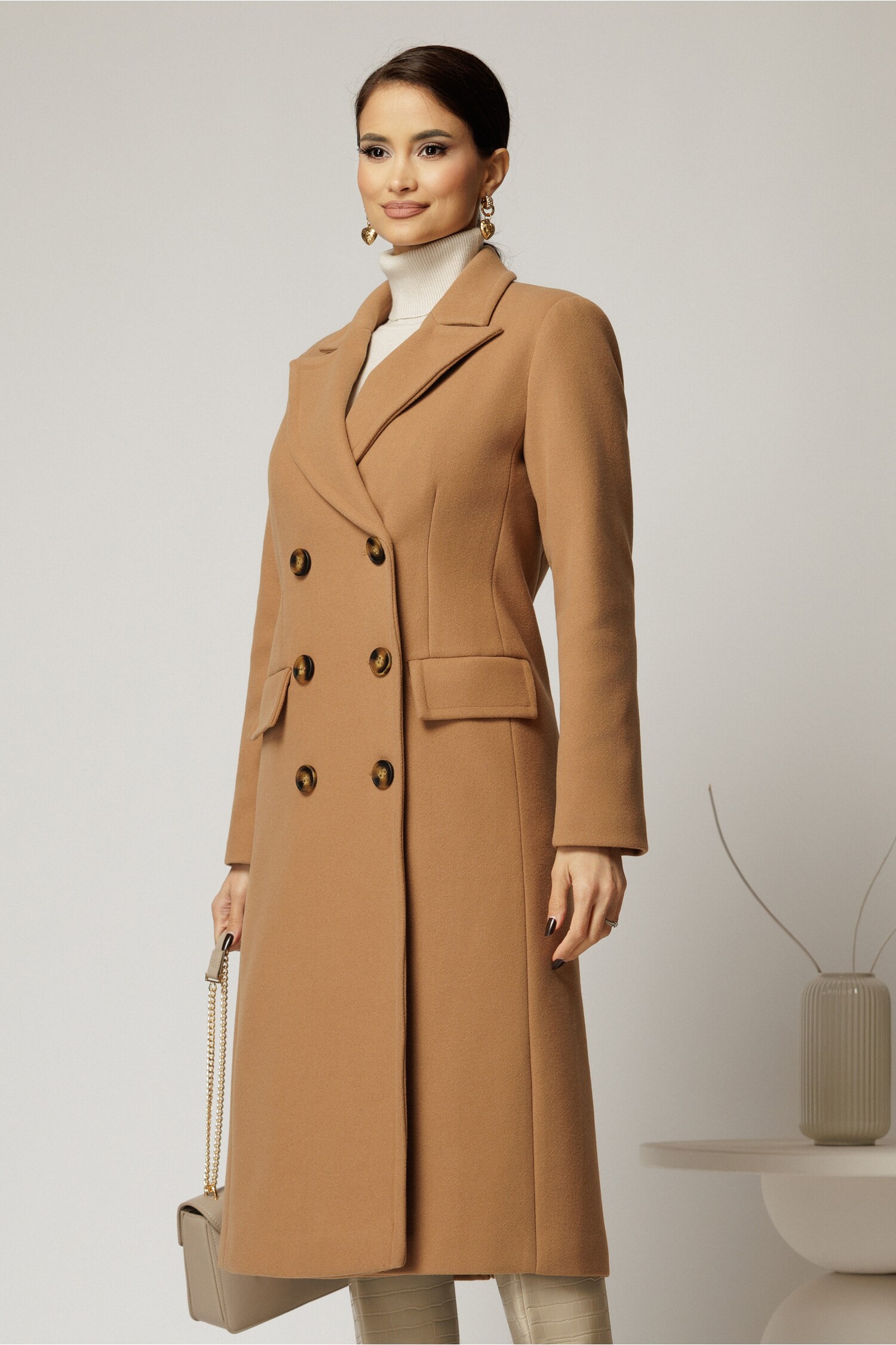 Palton dama bej lung croi drept cu rever