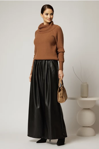 Pantaloni casual din piele ecologica negri evazati