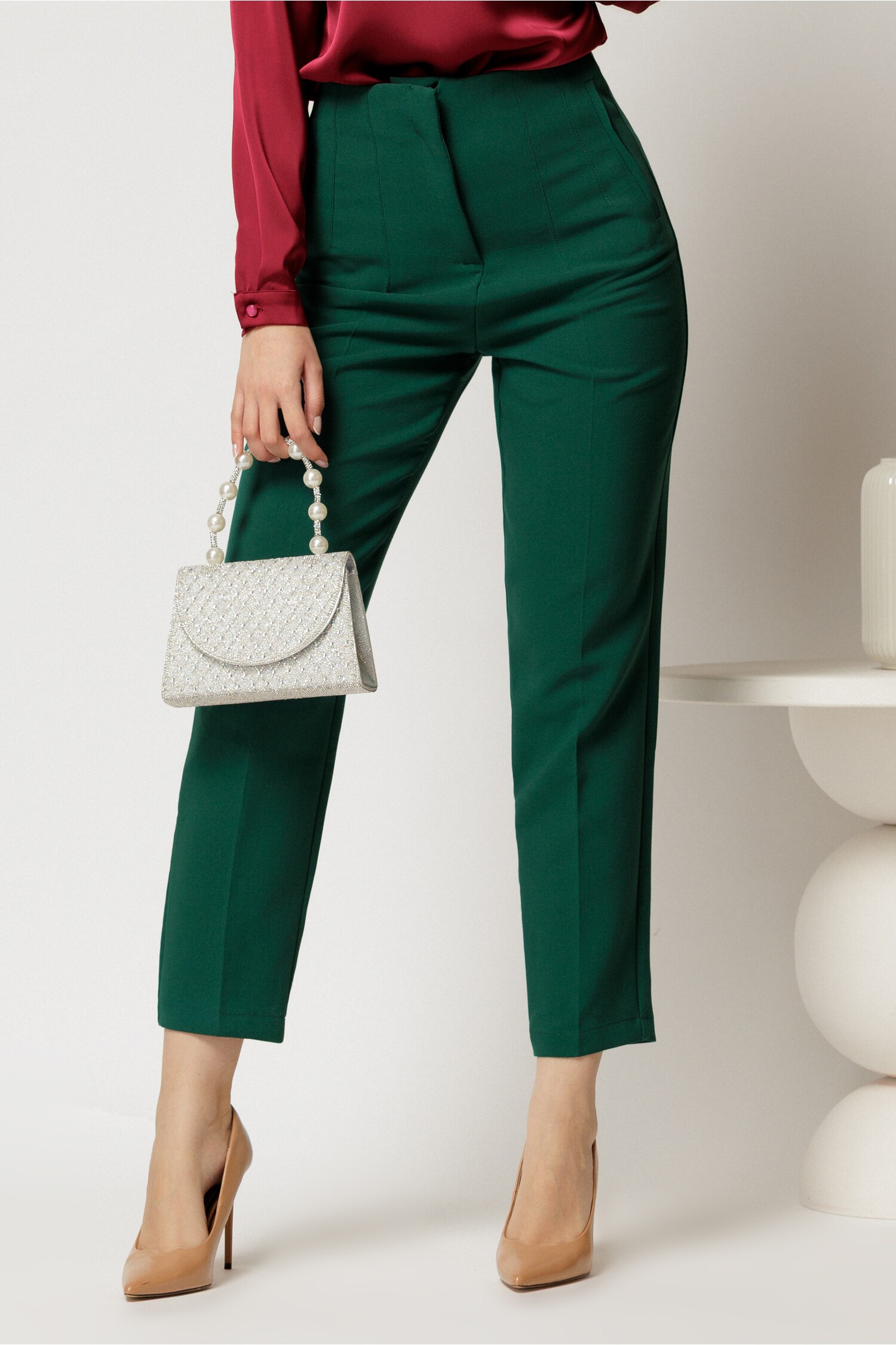 Pantaloni dama verzi cu croi conic