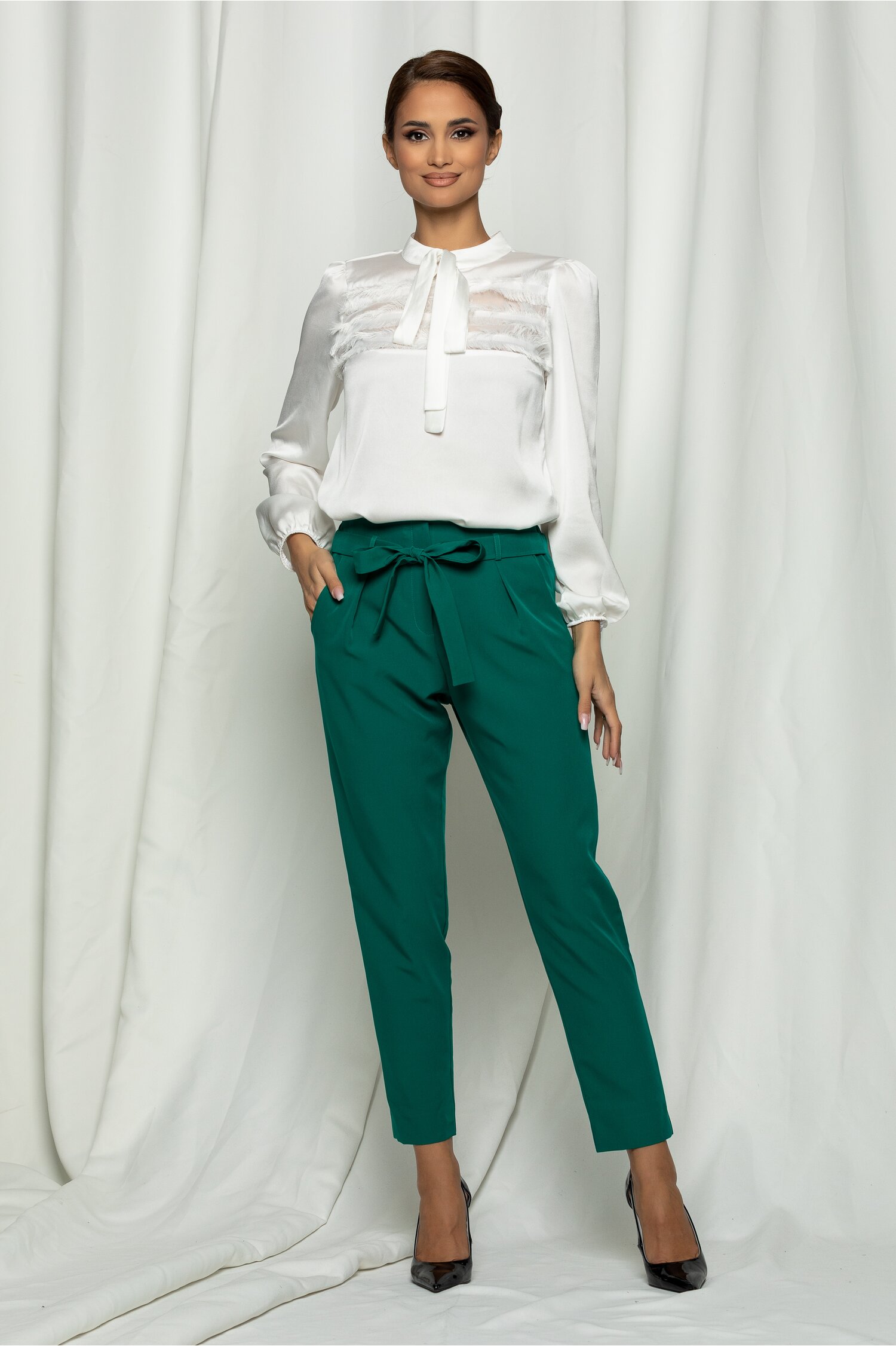Pantaloni Dy Fashion verde cu talie elastica si cordon dyfashion.ro imagine megaplaza.ro