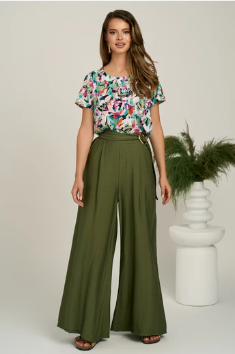Pantaloni kaki din viscoza evazati cu catarama in talie