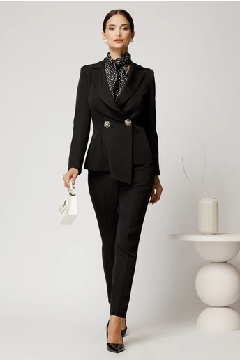 Pantaloni negri cu croi conic si buzunare