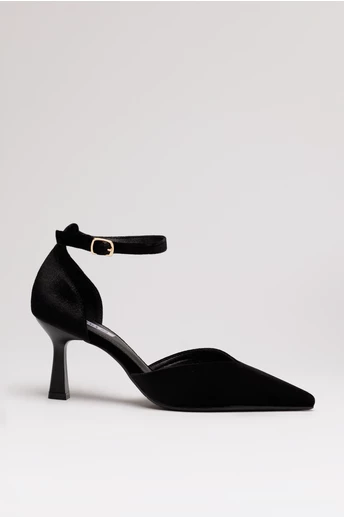 Pantofi eleganti negri cu aspect rafinat