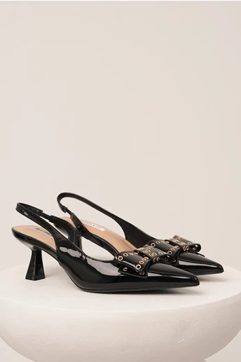 Pantofi negri din piele ecologica lacuita cu funda si capse
