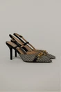 Pantofi negru cu finisaj impletit  bej si accesoriu auriu, 1, dyfashion.ro