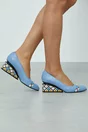Pantofi Nelle bleu cu imprimeu colorat la varf si toc