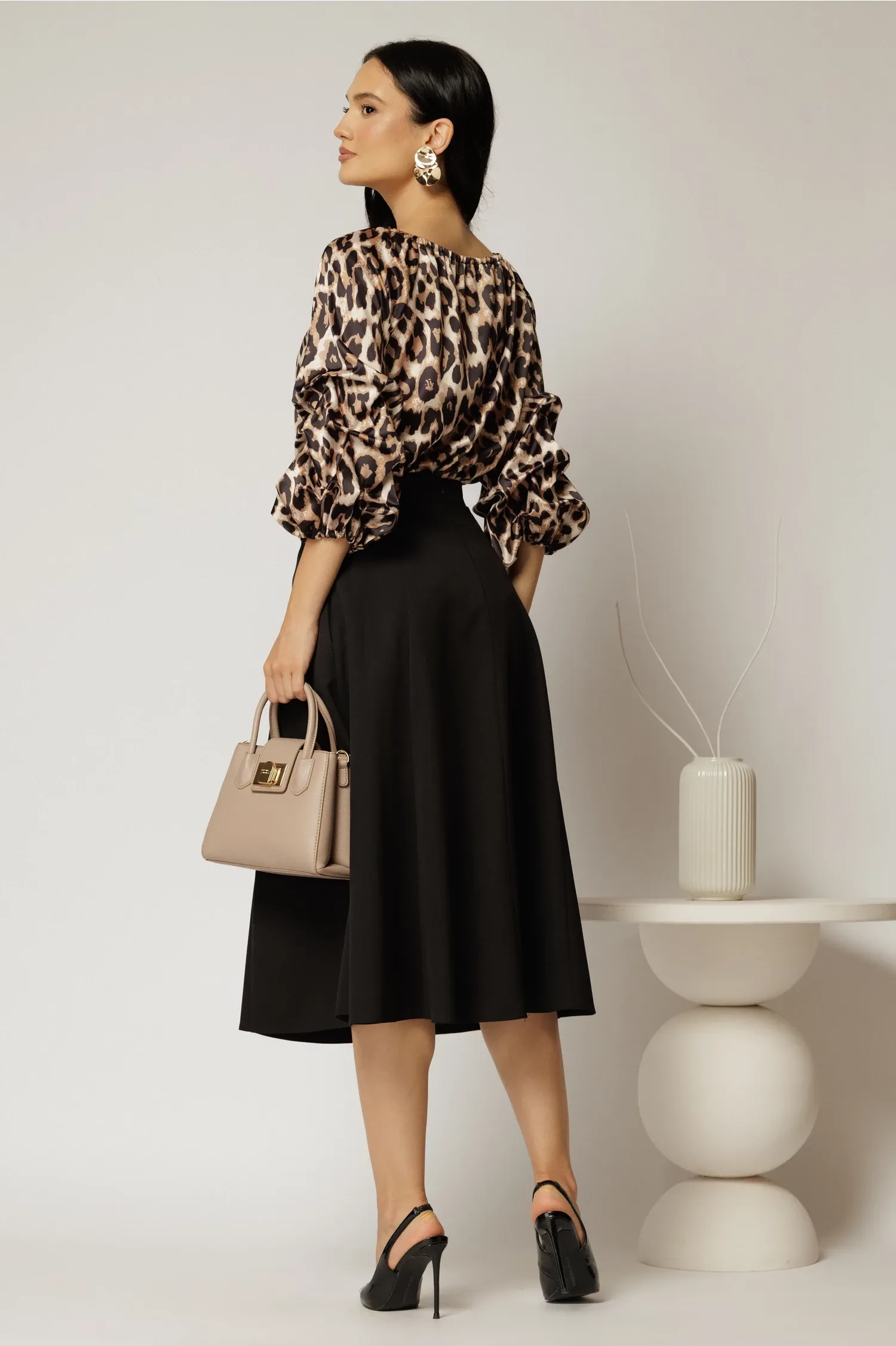 Bluza animal print din satin cu maneci bufante si decolteu rotund 2