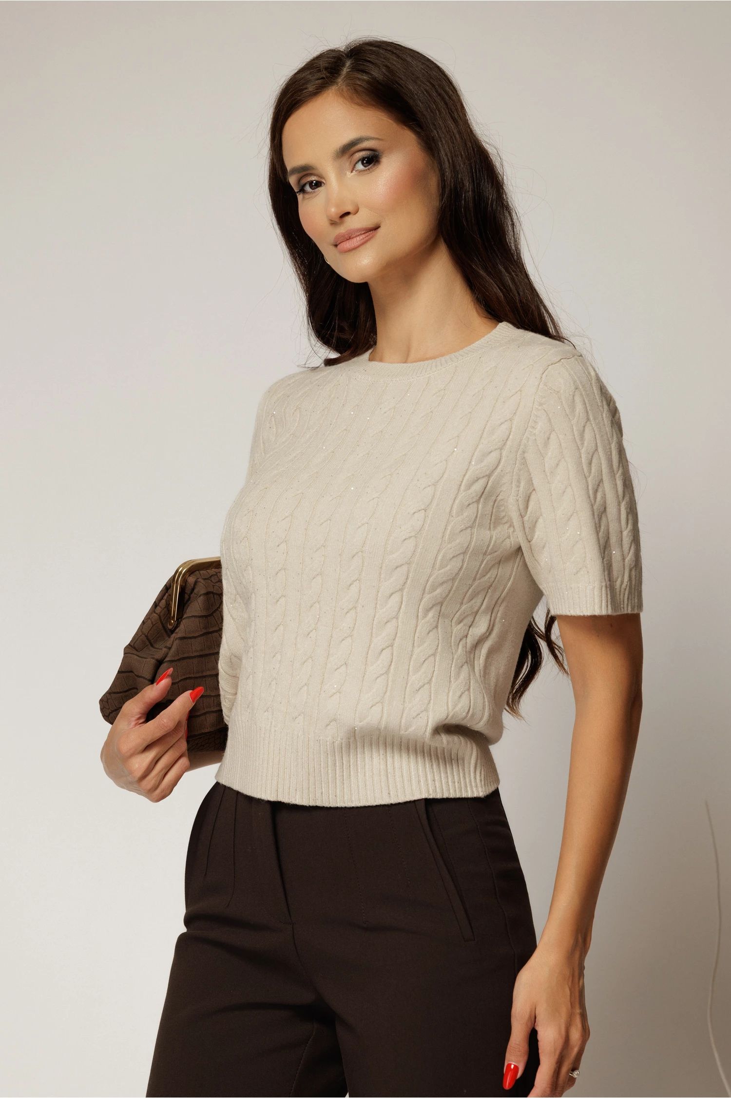 Bluza ivoar din tricot cu maneca scurta si paiete mici