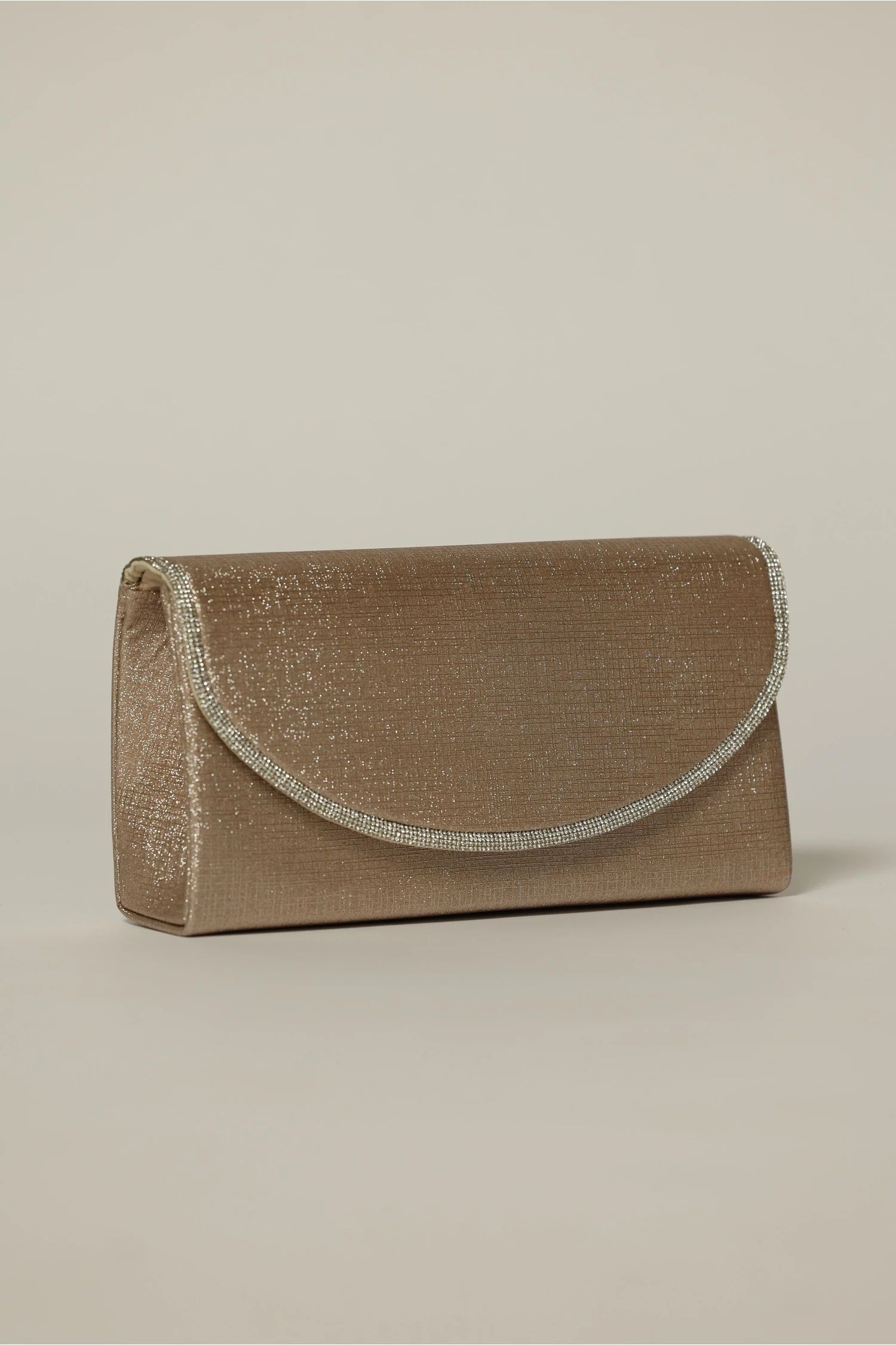 Clutch roze elegant cu clapeta curbata decorata cu strasuri