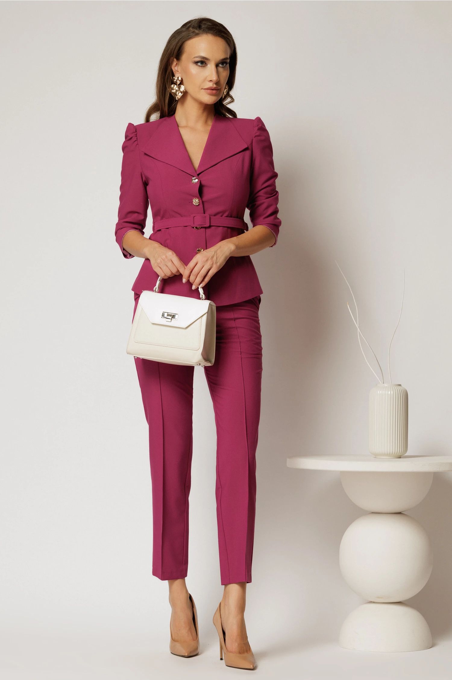 Compleu DY Fashion magenta format din sacou si pantaloni