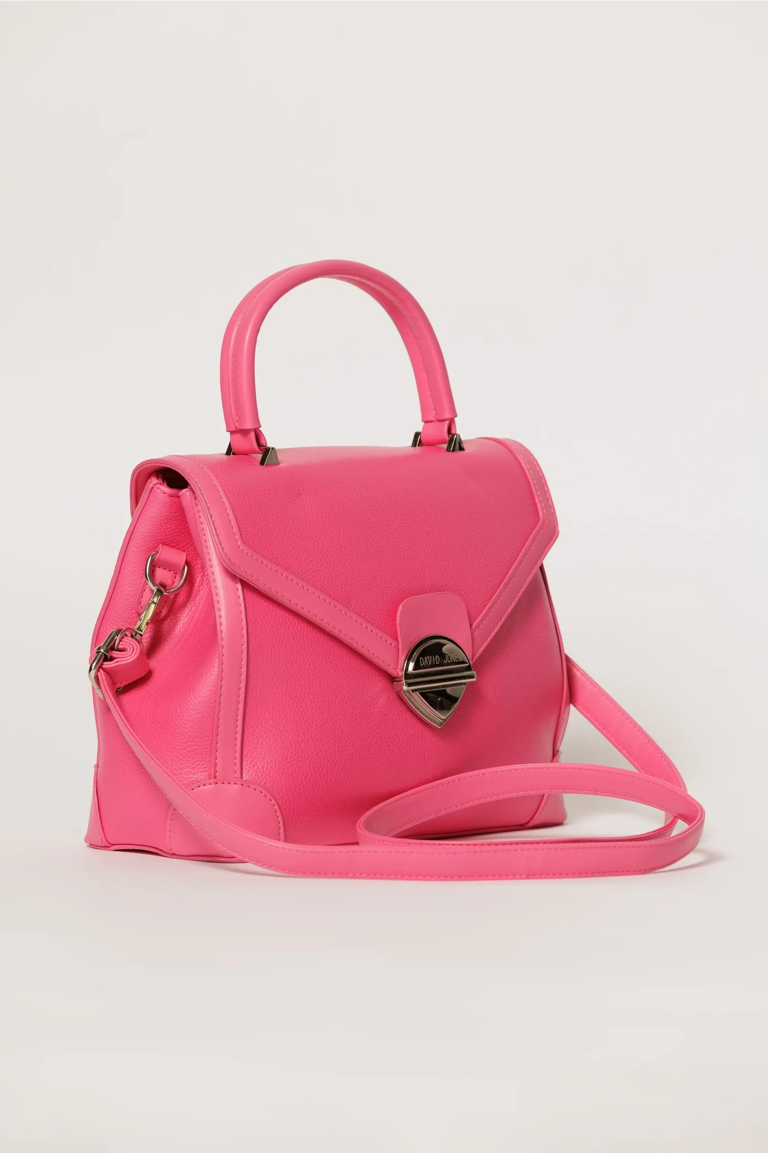 Geanta fucsia design structurat si inchidere metalica 2