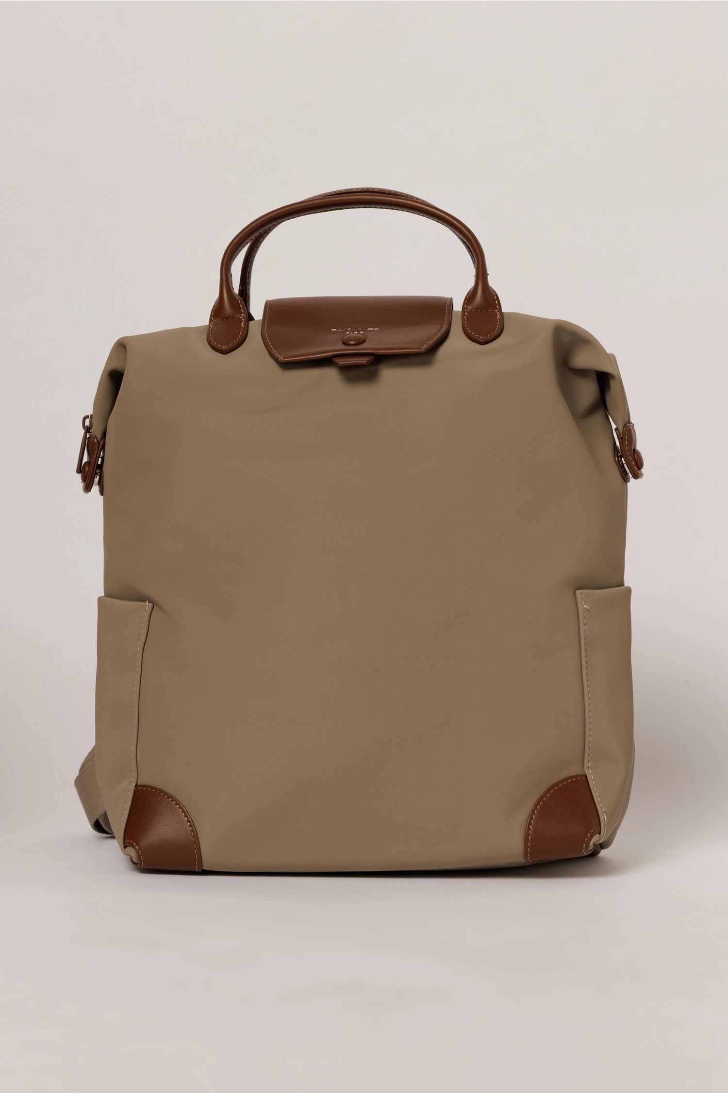Geanta maxi taupe tip rucsac cu buzunare laterale