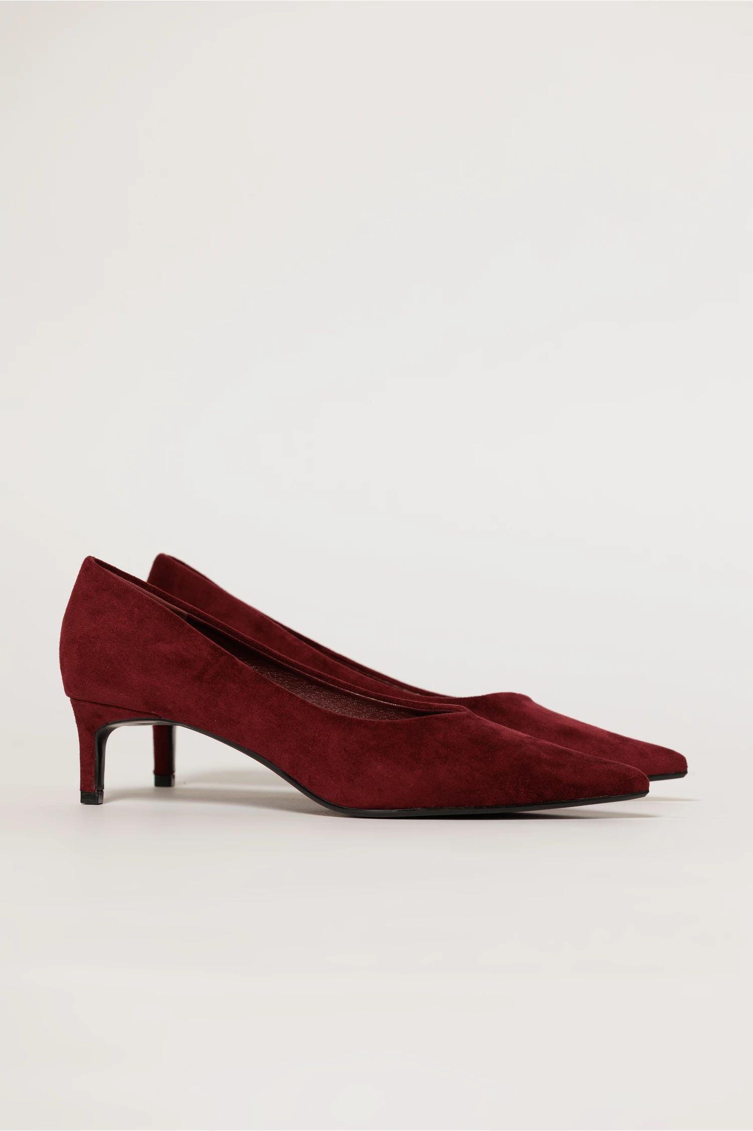 Pantofi bordo eleganti din piele intoarsa ecologica cu toc jos
